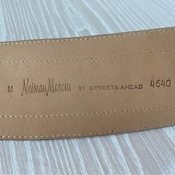 Neiman Marcus by Streets Ahead Black Leather and Suede Belt Size Medium - Picture 4 of 7